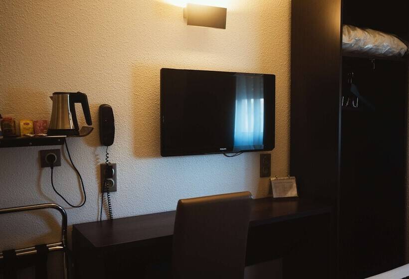 Номер Стандарт Двуспальная Кровать, Kyriad Limoges Sud   Feytiat