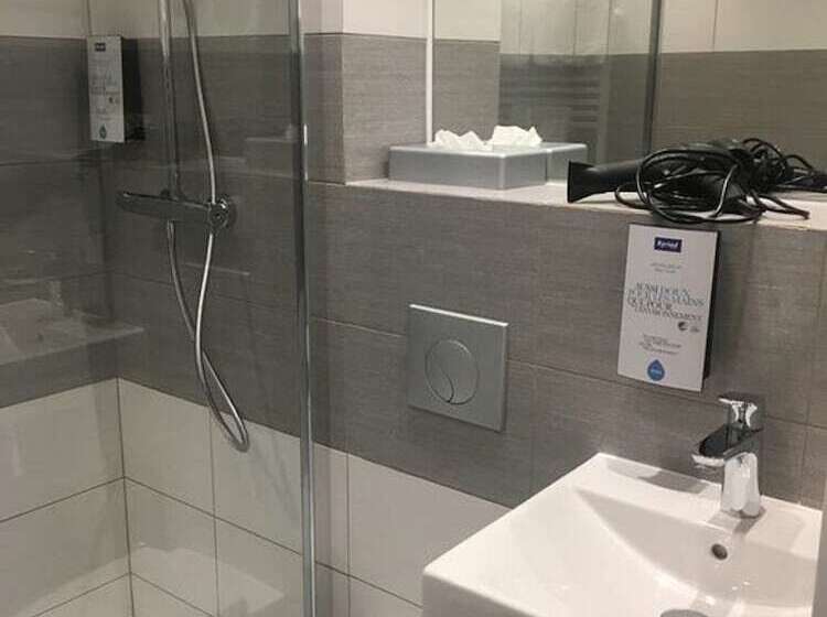 Номер Стандарт, Kyriad Limoges Sud   Feytiat