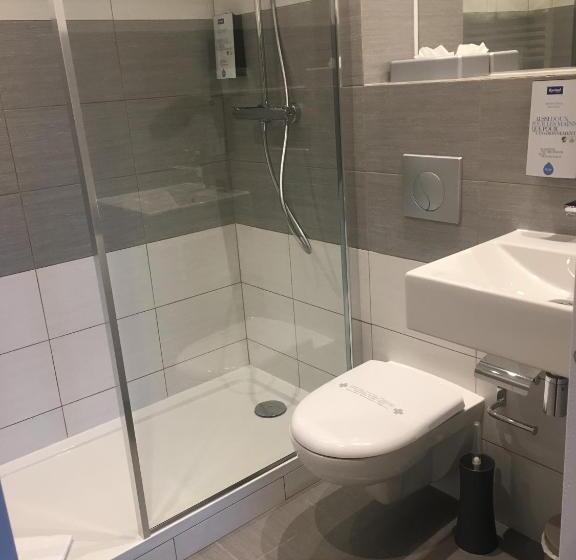 Номер Стандарт Двуспальная Кровать, Kyriad Limoges Sud   Feytiat