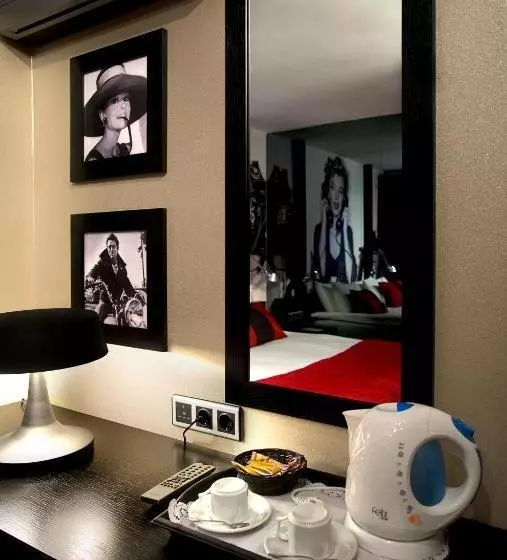スタンダードトリプルルーム, Maltepe Hotel 2000