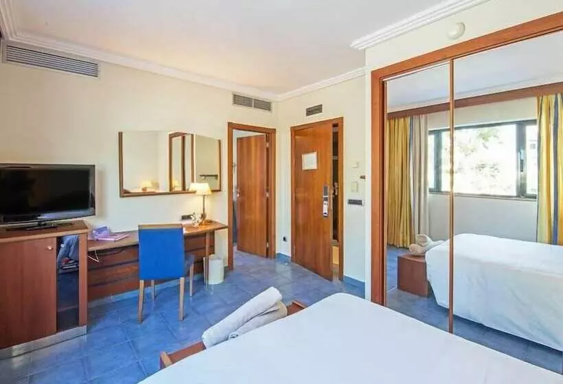 Standard-huone, Port Salins