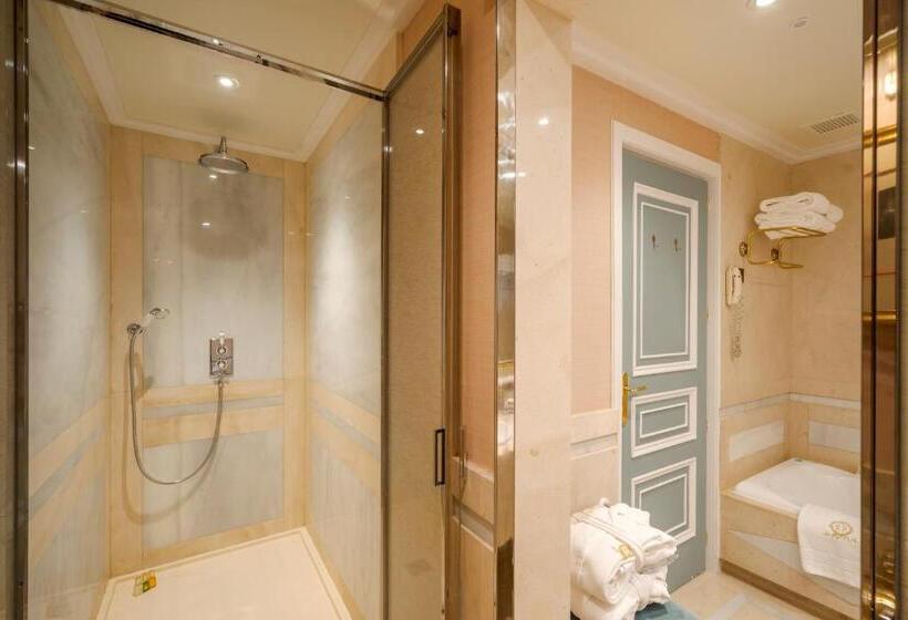 سوییت جونیور, Relais & Châteaux Hotel Orfila