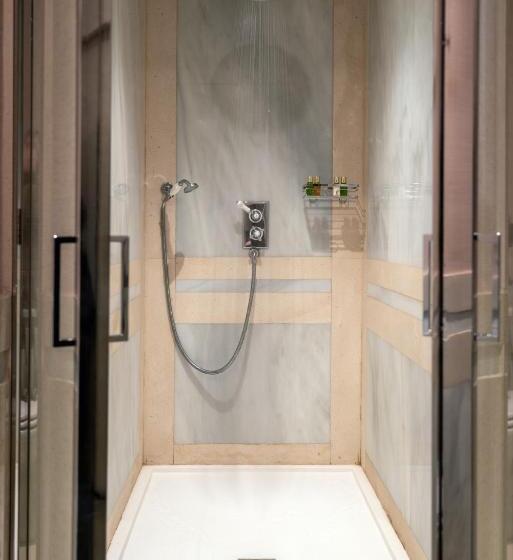 سوییت جونیور, Relais & Châteaux Hotel Orfila