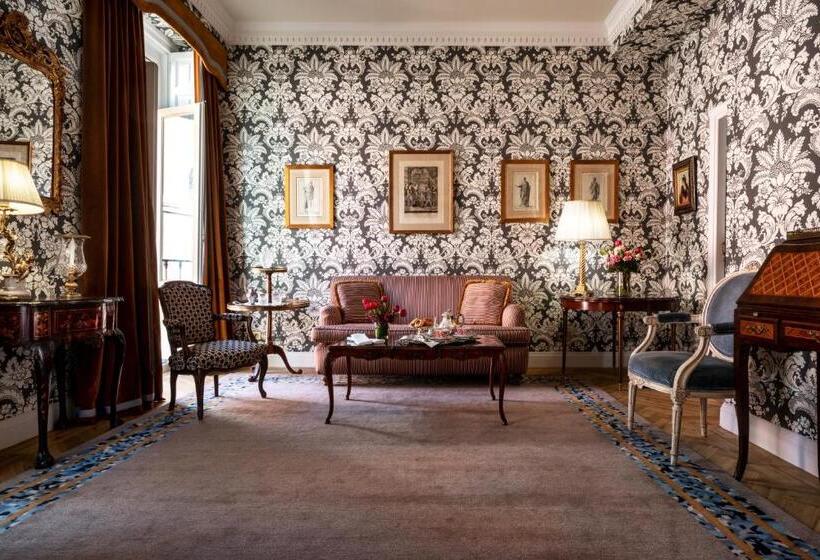 سوییت لوکس, Relais & Châteaux Hotel Orfila