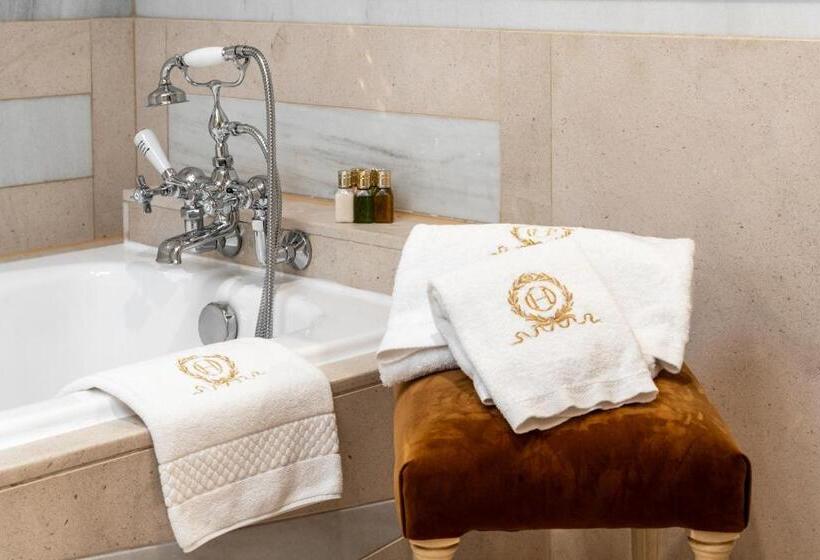 سوییت خانوادگی, Relais & Châteaux Hotel Orfila