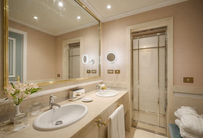 سوییت جونیور, Relais & Châteaux Hotel Orfila