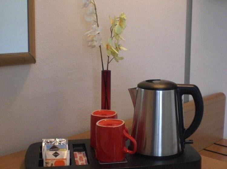 标准间, Susa & Stazione