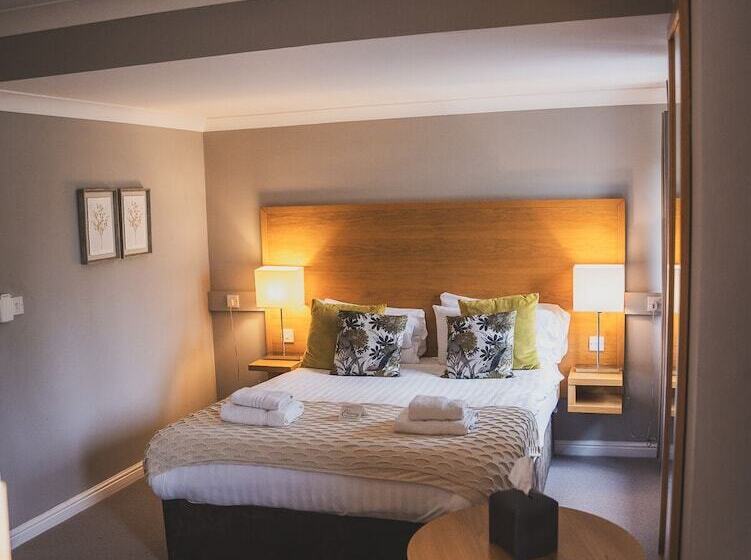 غرفة ديلوكس, Crossways