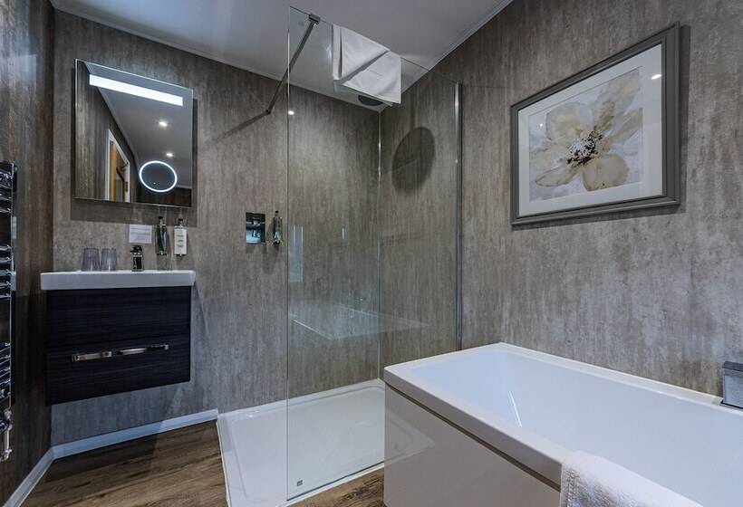 غرفة تنفيذية, Crossways