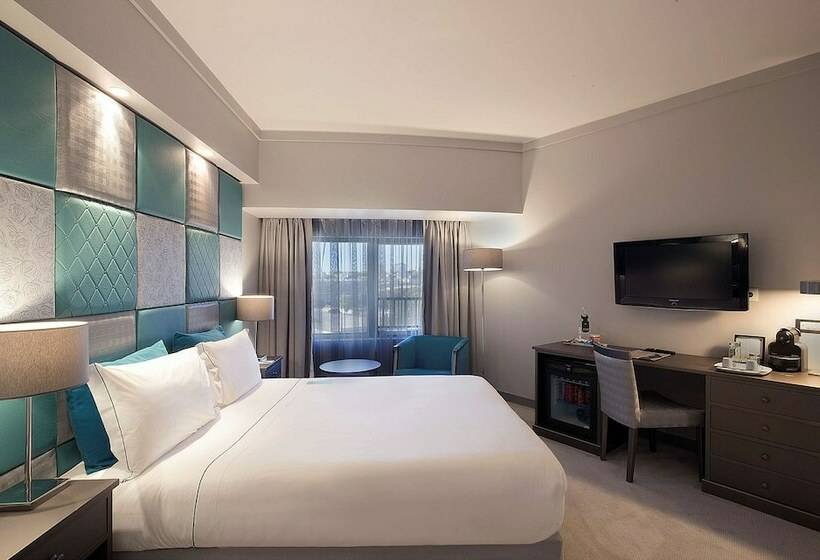 اتاق خانوادگی تودرتو, Tivoli Oriente Lisboa