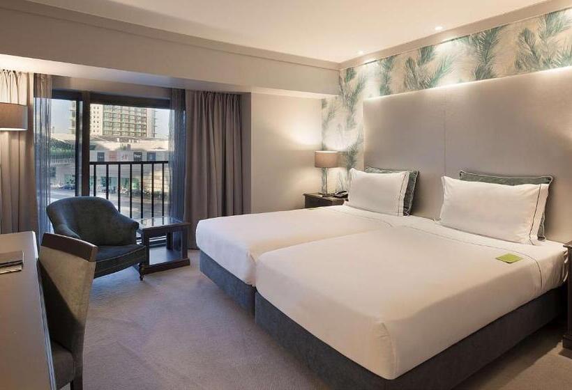 Junior suite with river view, Tivoli Oriente Lisboa
