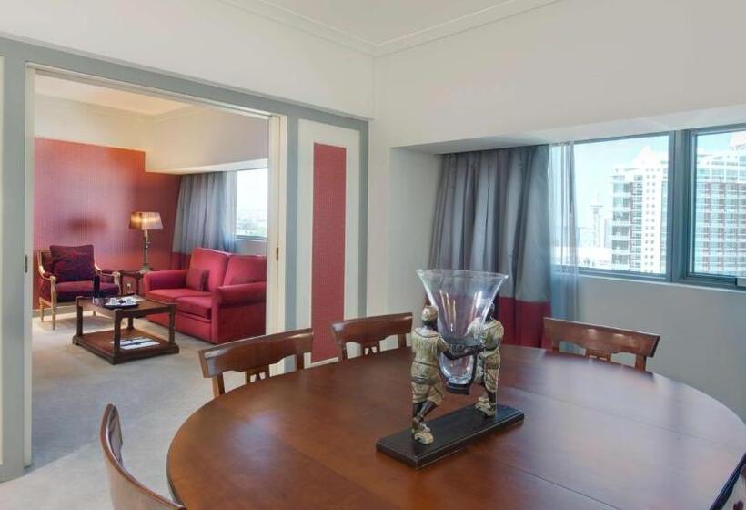 Junior suite with river view, Tivoli Oriente Lisboa