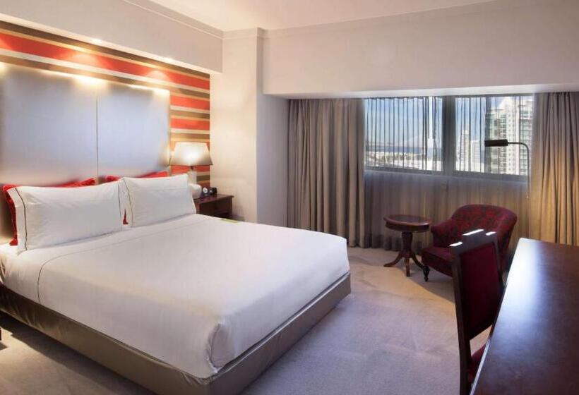 Junior suite with river view, Tivoli Oriente Lisboa
