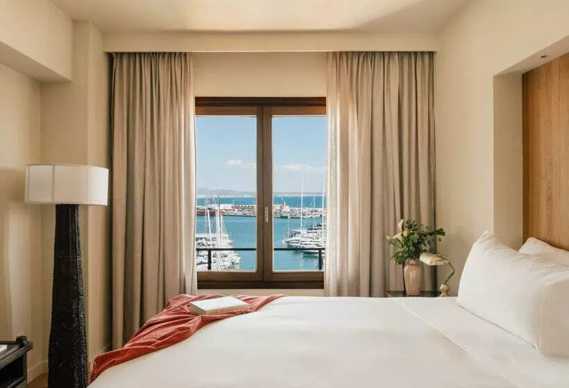 سوییت جونیور با چشم‌انداز دریا, Victoria Gran Meliá