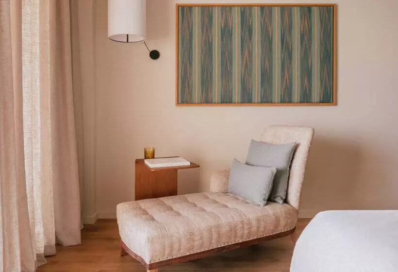 اتاق کلاسیک, Victoria Gran Meliá