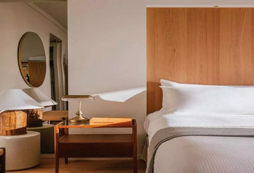 اتاق لوکس با چشم‌انداز دریا, Victoria Gran Meliá