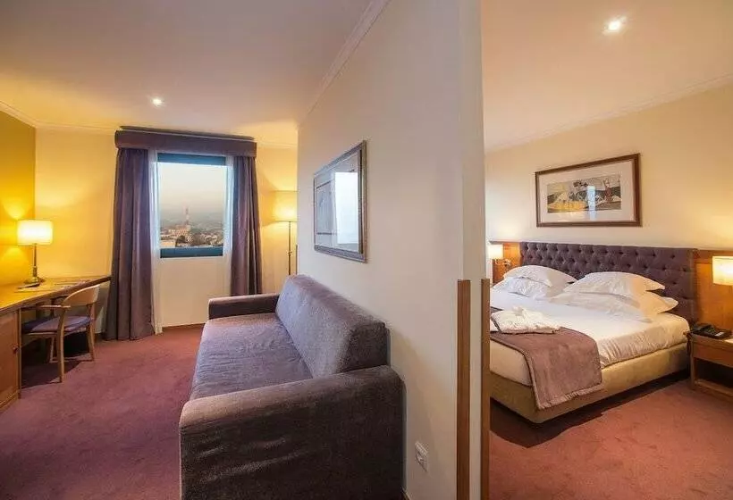 سوییت جونیور سوپریور, Vila Gale Porto   Centro