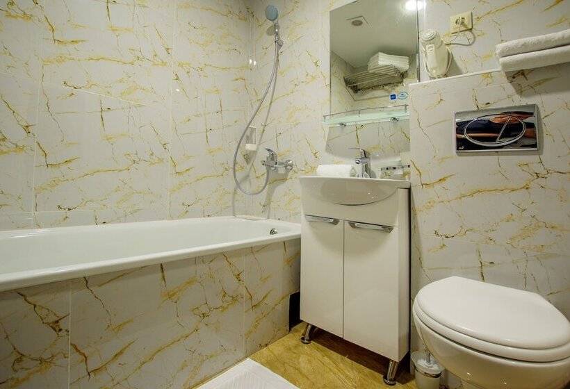 اتاق استاندارد سه نفره, Atlas