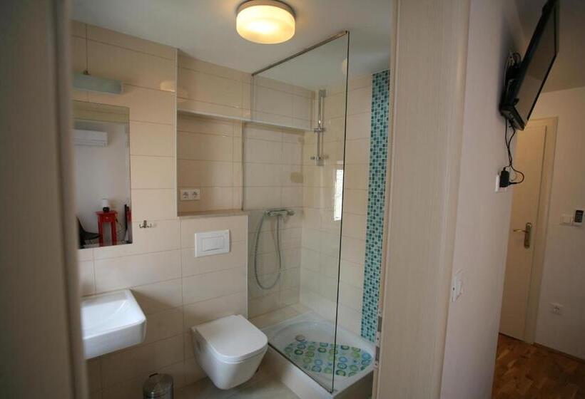 غرفة قياسية, Rooms Beljan