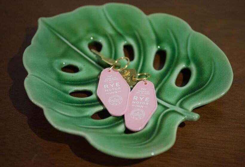 شقة غرفة واحدة, Rye Motor Inn   An Adults Only