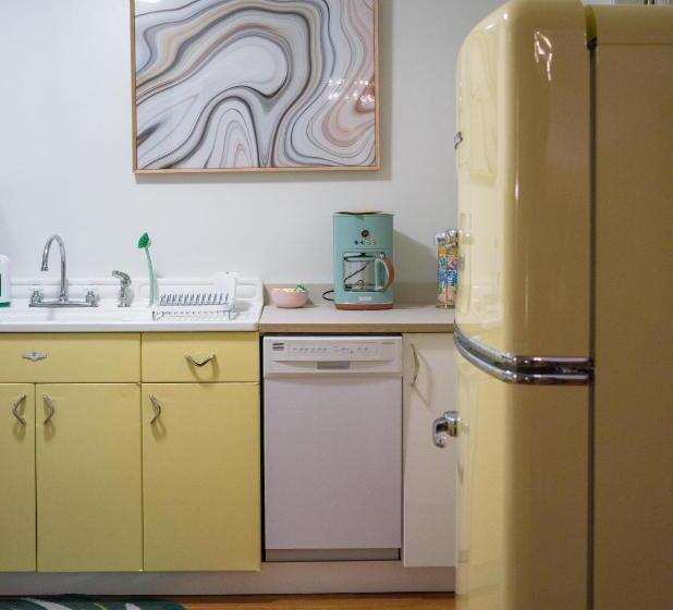 شقة غرفة واحدة, Rye Motor Inn   An Adults Only