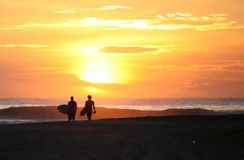Perhehuone Merinäkymä, East Surf Cabanas