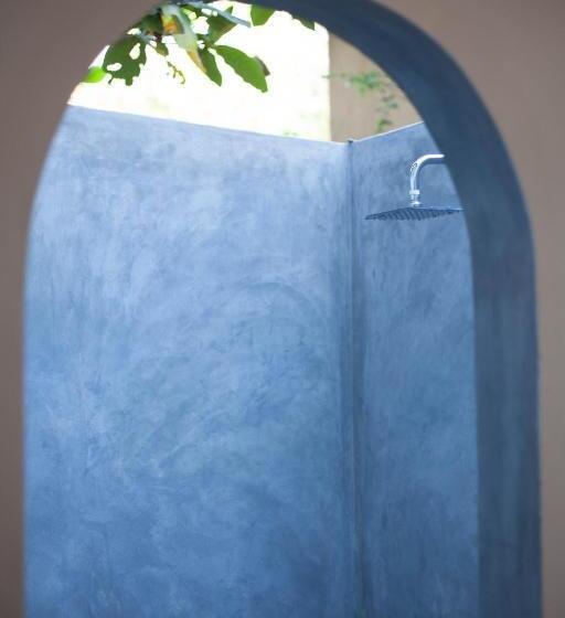 اتاق خانوادگی با چشمانداز باغ, East Surf Cabanas