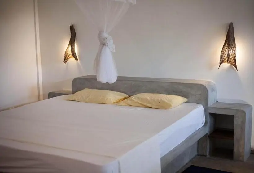 Perhehuone Puutarhanäkymä, East Surf Cabanas