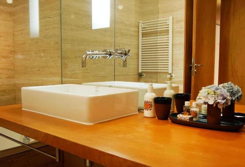 غرفة قياسية, Sense Of Ofir