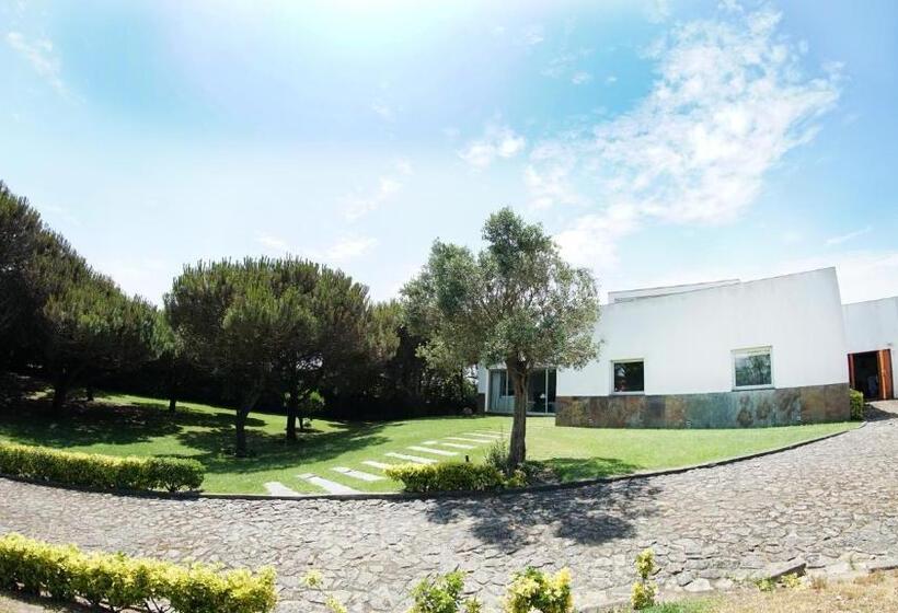 غرفة قياسية فردية حمام مشترك, Sense Of Ofir