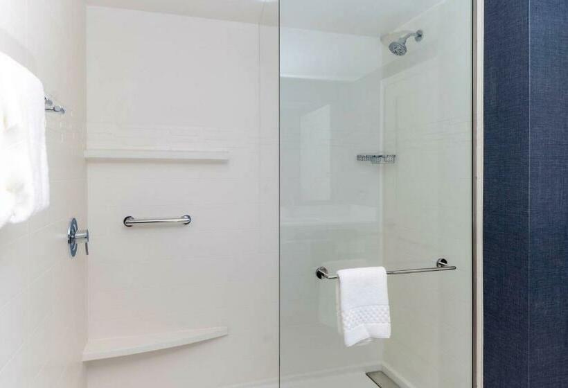 스탠다드 스튜디오 킹침대, Residence Inn Franklin Berry Farms