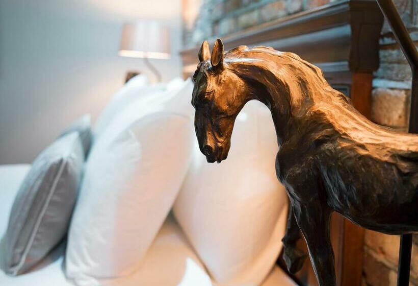 キングサイズベッドのスタンダードルーム, The Merchant S House, Bw Signature Collection