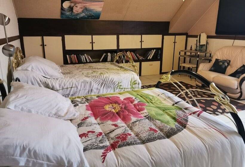 Семейный Номер, Au Jardin Fleuri