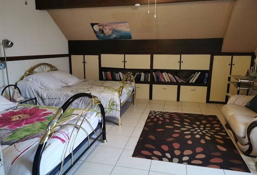 Семейный Номер, Au Jardin Fleuri