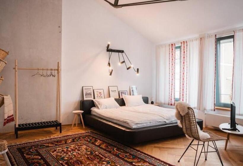 标准间, Camino Home 2