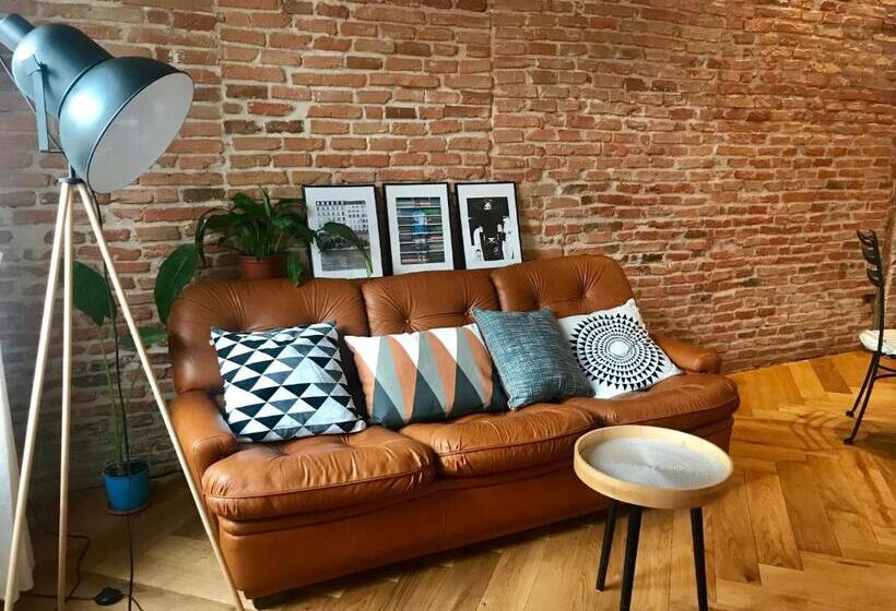 低层单卧公寓, Camino Home 2