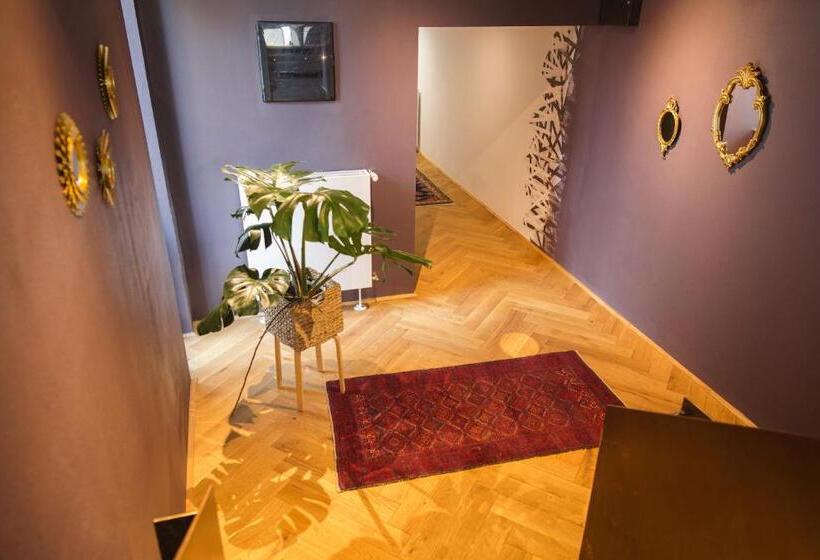 低层单卧公寓, Camino Home 2