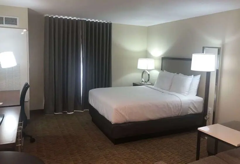 デラックススイート, Hawthorn Extended Stay By Wyndham Monahans
