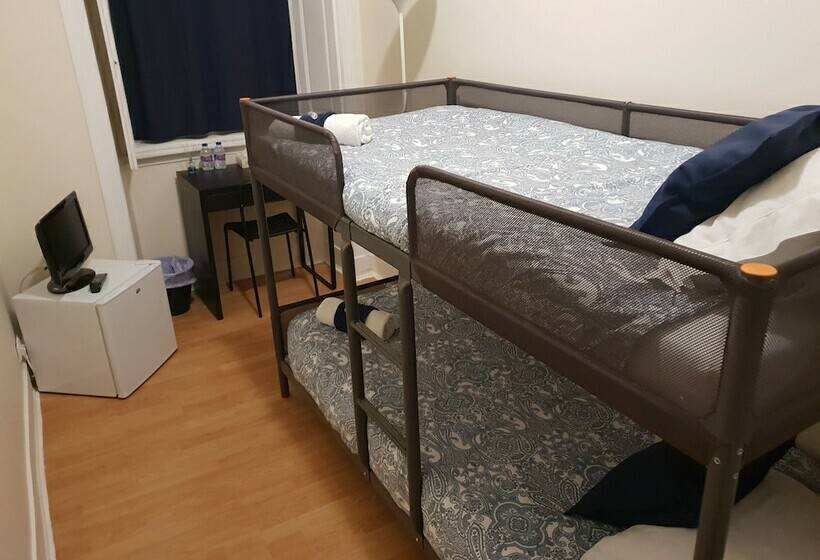 اتاق اکونومی, A Better Place By Lisbon Ii