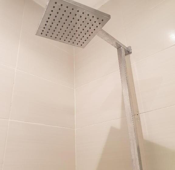 اتاق استاندارد با سرویس بهداشتی مشترک, A Better Place By Lisbon Ii