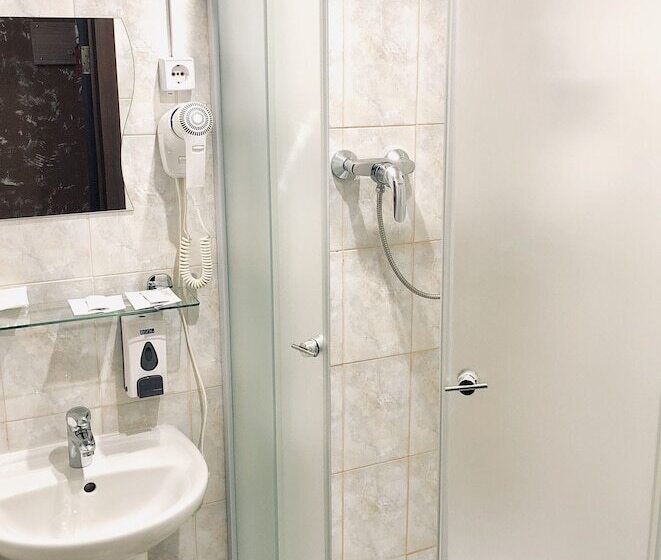 اتاق استاندارد, Seven Hills Lubyanka