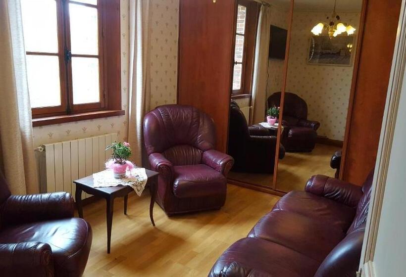 プレミアム4ベッドルーム, Camden House