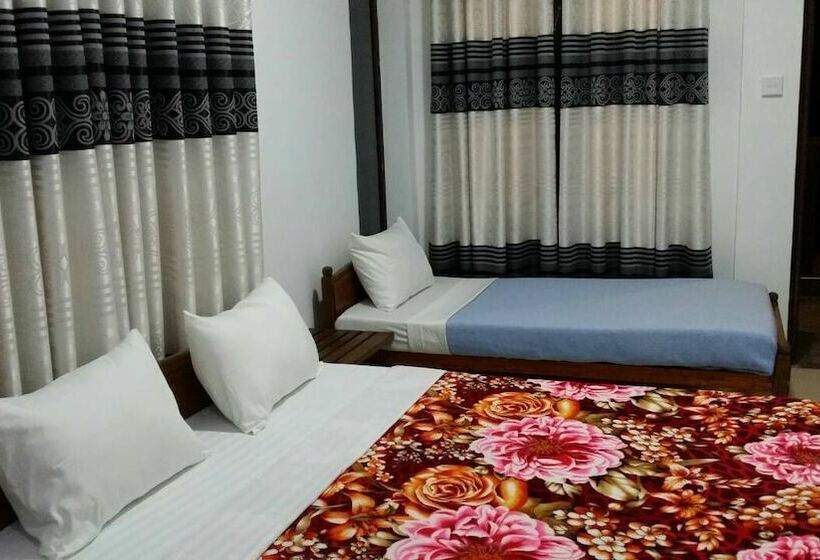 اتاق استاندارد سه نفره, Tea Breeze Motel