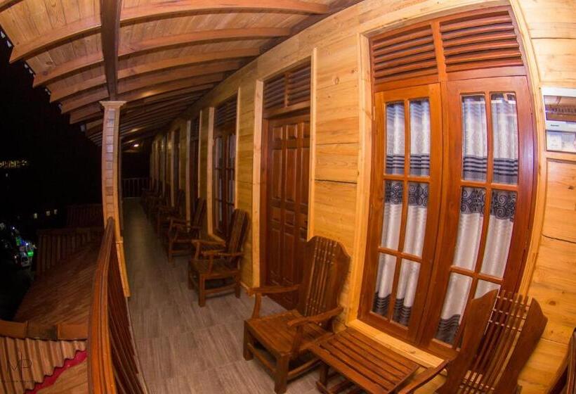 اتاق استاندارد سه نفره, Tea Breeze Motel