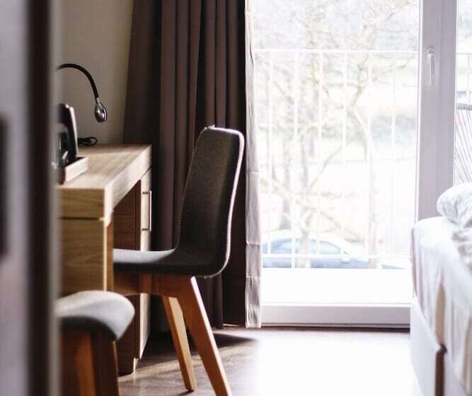 Quarto Deluxe Individual, Ks