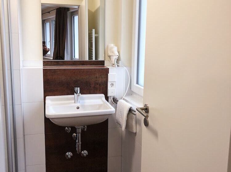 Quarto Deluxe Individual, Ks