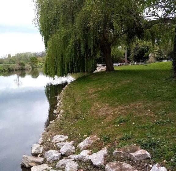 Номер Стандарт, Havre De Paix Au Bords De L Eure Divers Hébergements