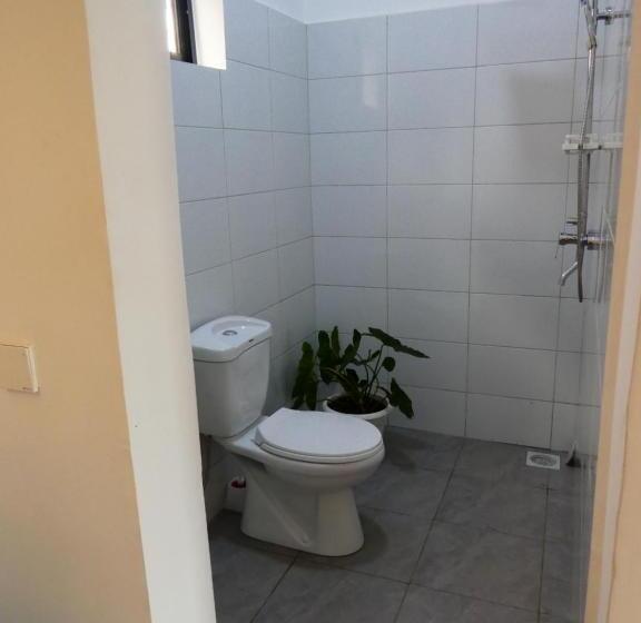 اتاق استاندارد, Hakuna Woga Inn