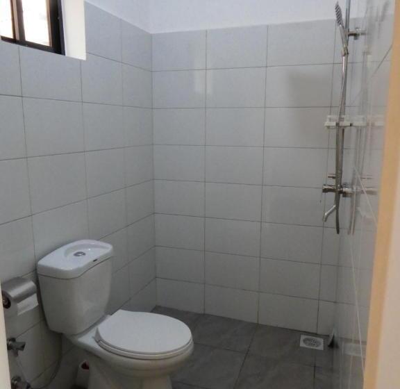 اتاق استاندارد, Hakuna Woga Inn