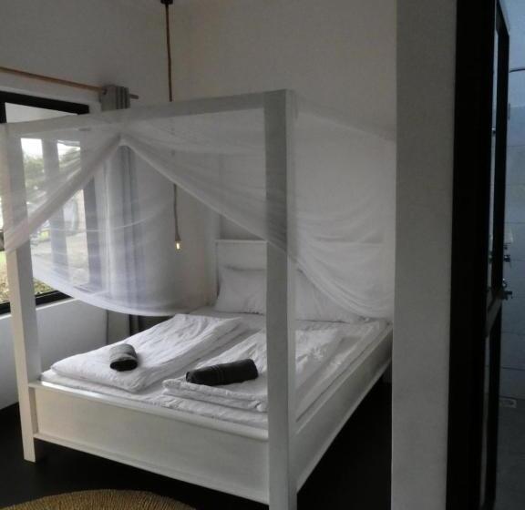 اتاق استاندارد, Hakuna Woga Inn